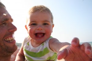 Zon links, zee (stukje) rechts en zoon midden!